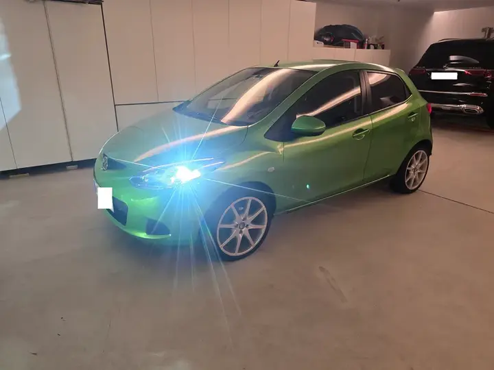 Mazda Mazda2