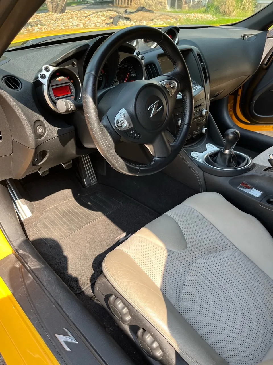 Nissan 370Z 2009 photo 5