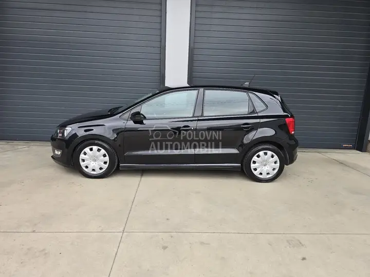 Volkswagen Polo 2011 photo 2