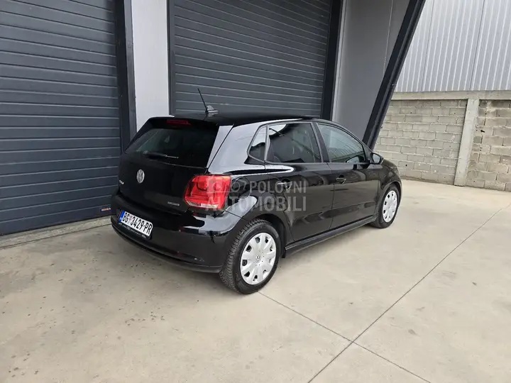 Volkswagen Polo 2011 photo 5