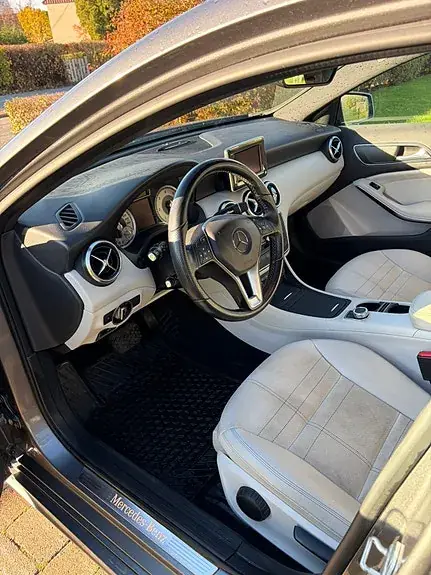 Mercedes-Benz A 180 2013 photo 5