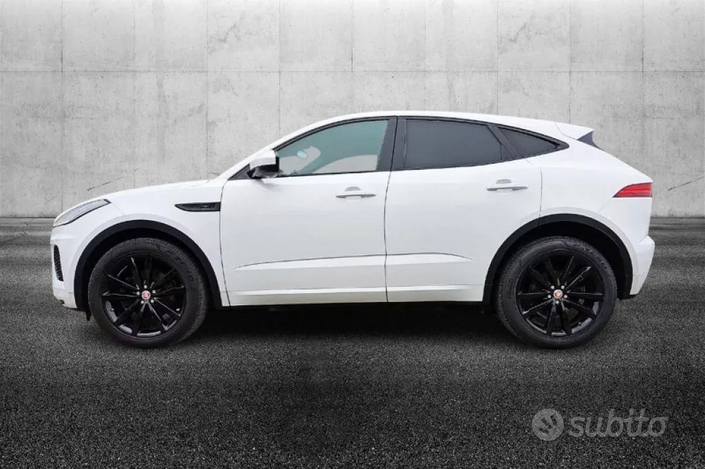 Jaguar E-Pace 2020 photo 3