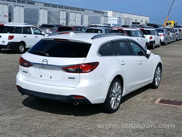 Mazda Atenza 2013 photo 4