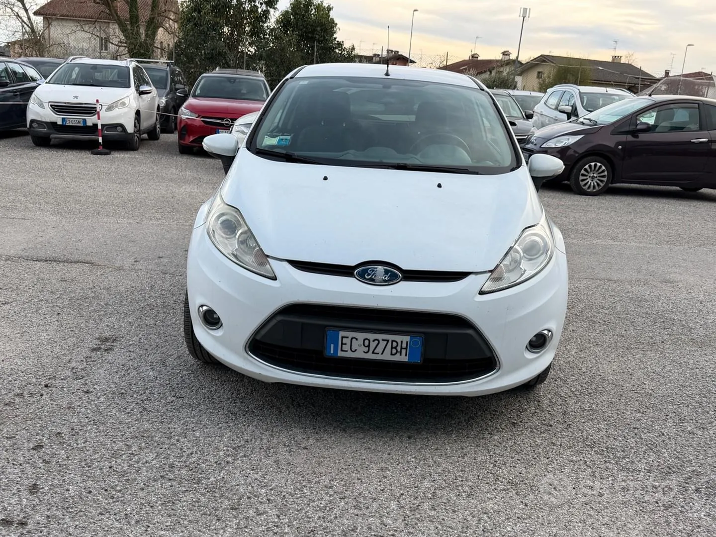 Ford Fiesta 2010 photo 3