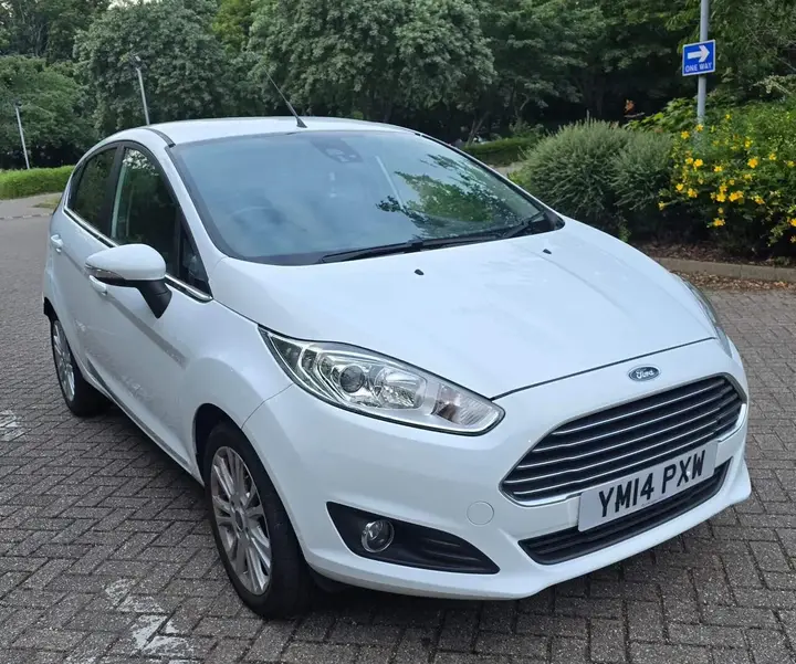Ford Fiesta 2014 photo 4