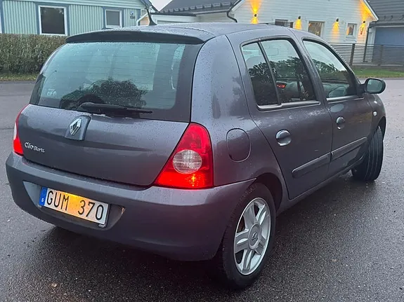 Renault Clio 2008 photo 3