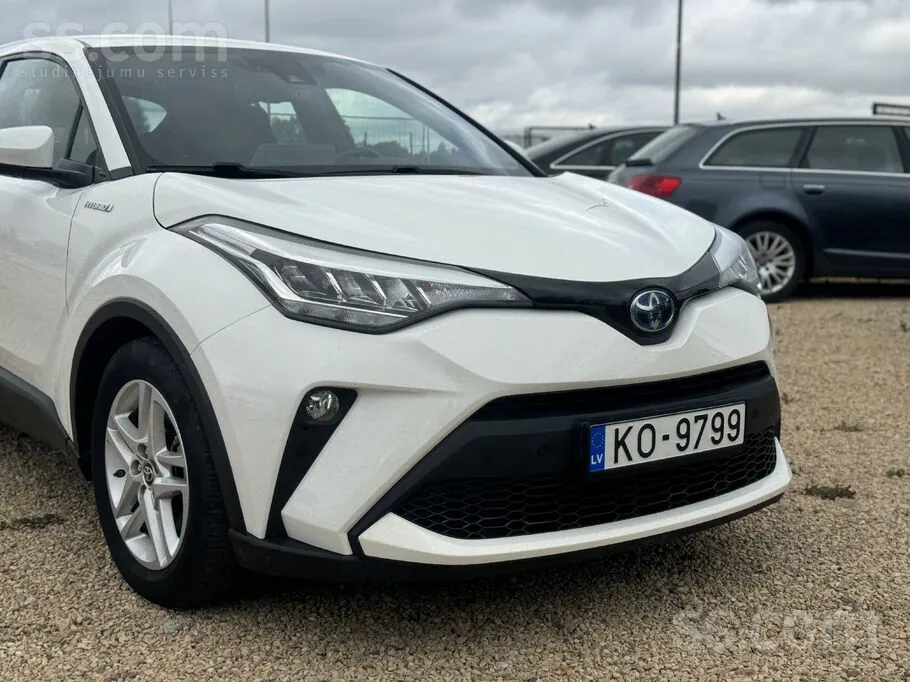 Toyota C-Hr 2020 photo 3
