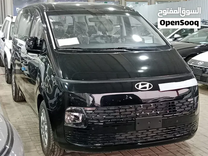 Hyundai Staria 2027 photo 4