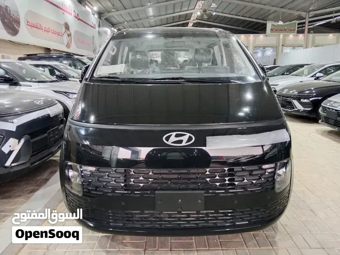 Hyundai Staria 2027 photo 2