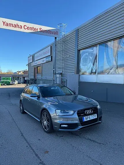 Audi A4 2015 photo 2