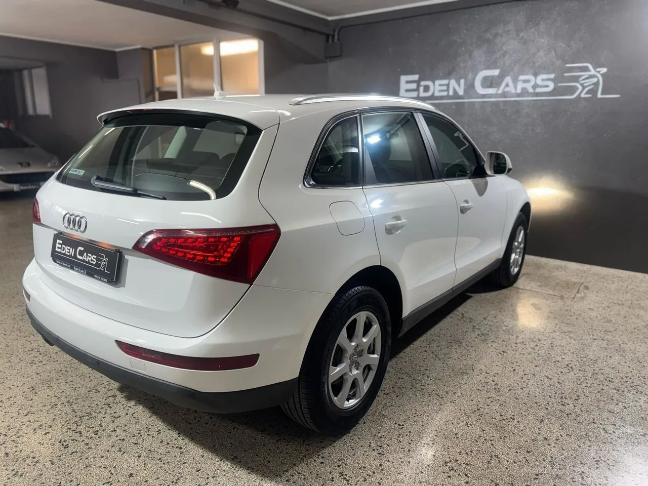 Audi Q5 2010 photo 3