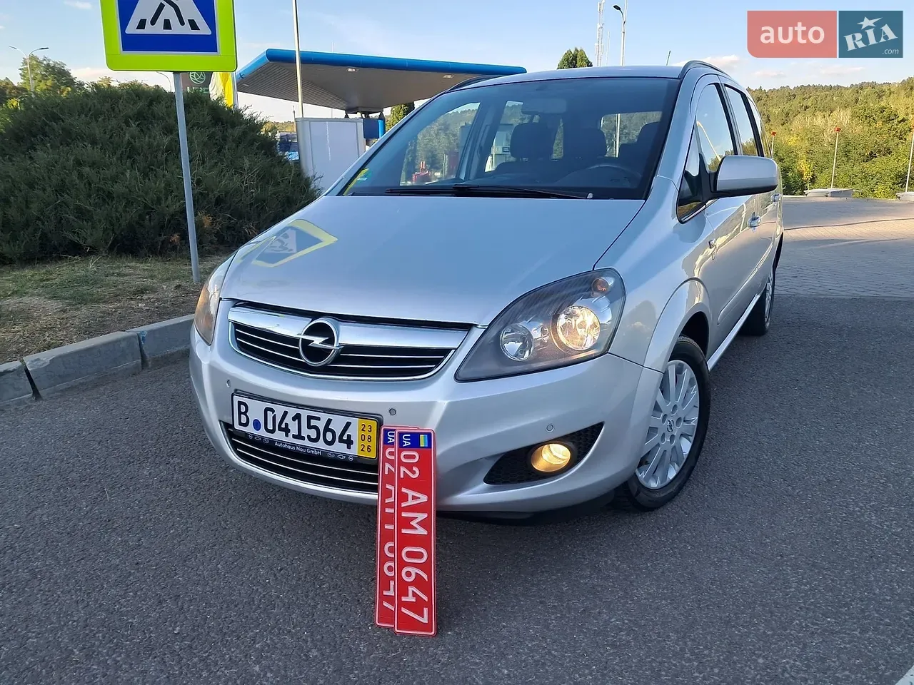 Opel Zafira 2011 photo 2