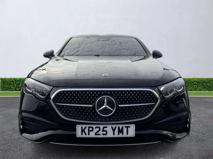 Mercedes-Benz E-Class 2025 photo 2