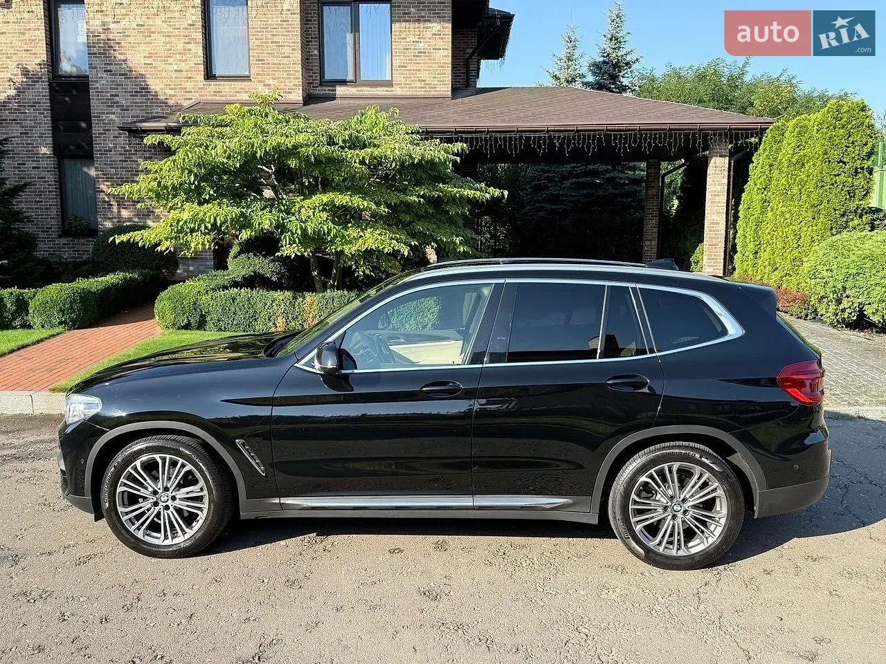 BMW X3 2018 photo 2