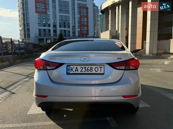 Hyundai Elantra 2014 photo 4