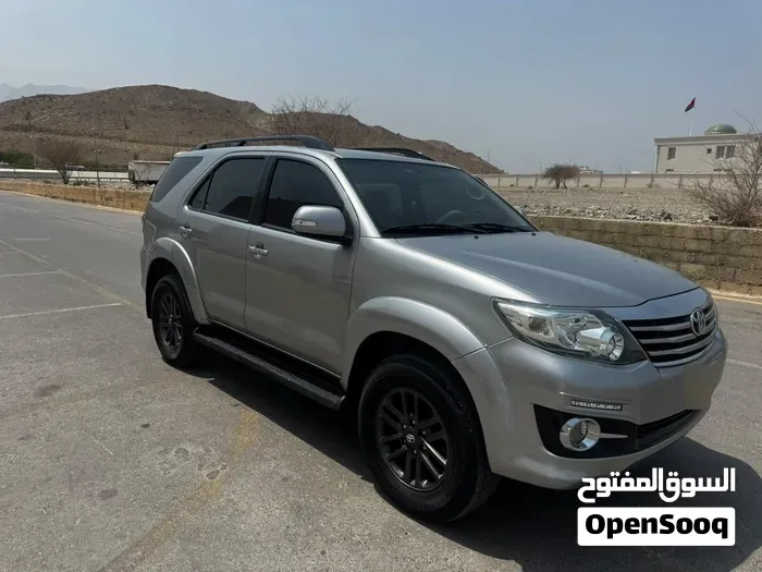 Toyota Fortuner 2015 photo 3