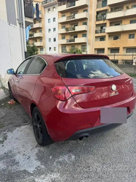 Alfa Romeo Giulietta 2010 photo 2