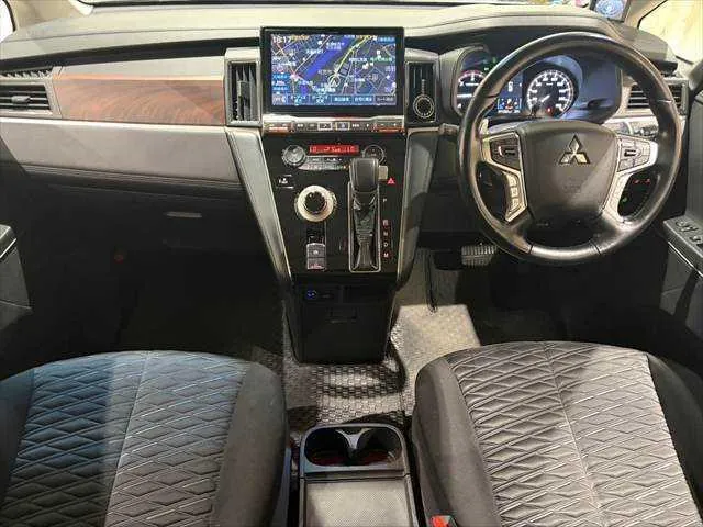 Mitsubishi Delica D 2021 photo 3