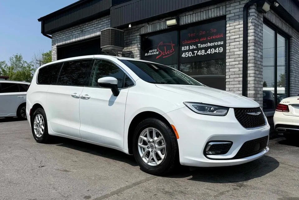 Chrysler Pacifica 2023 photo 4