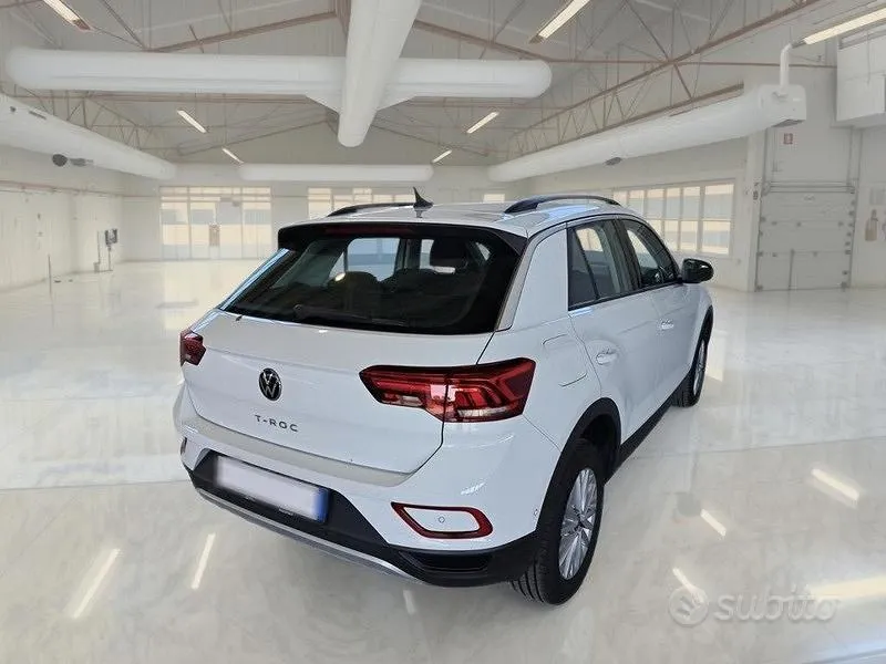 Volkswagen T-Roc 2024 photo 4