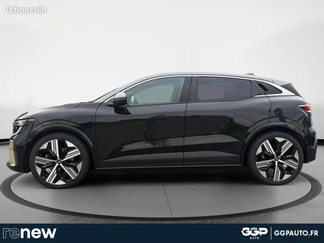 Renault Megane 2023 photo 2
