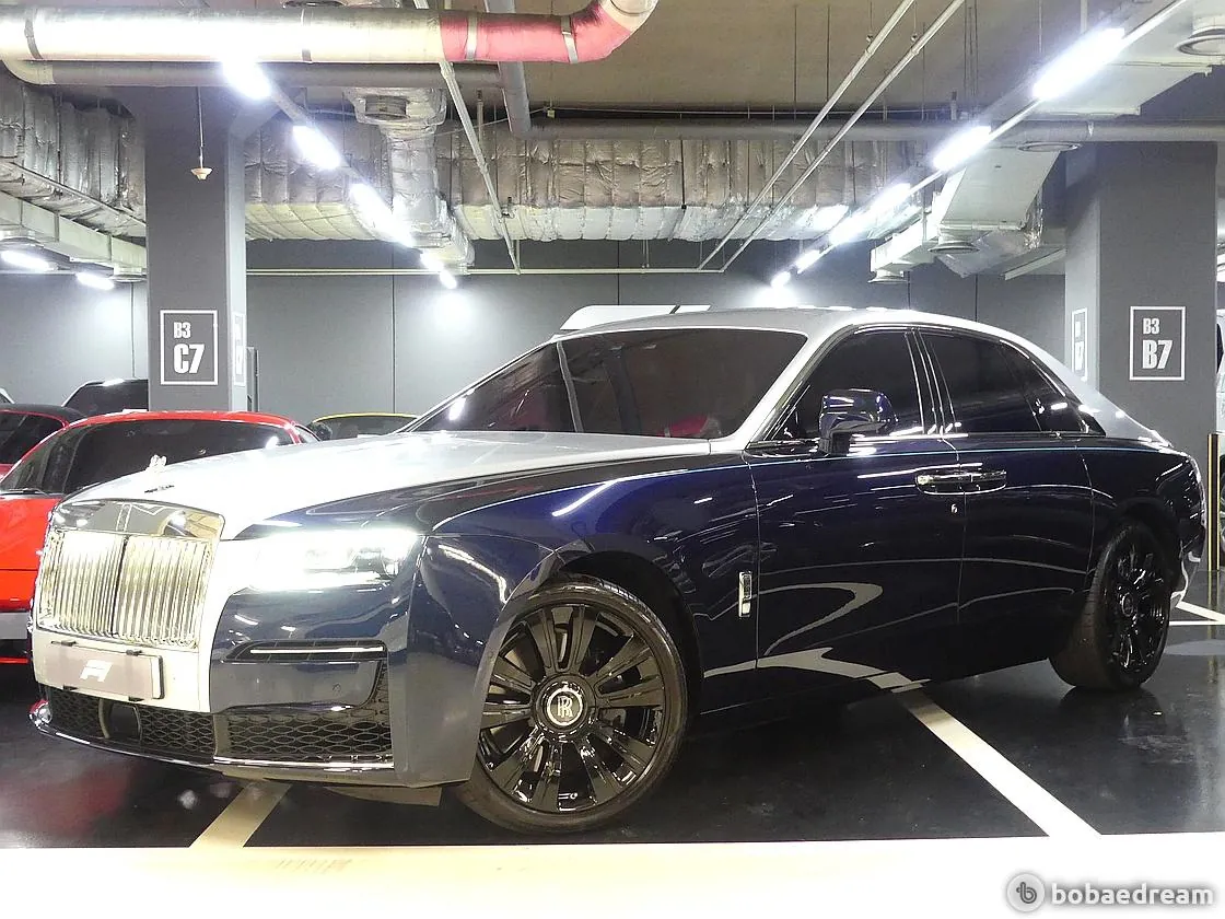 Rolls-Royce Ghost 2023 photo 2