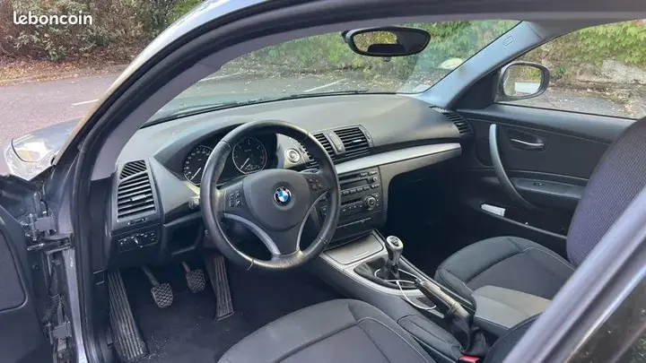 BMW 1 Series 2012 photo 3