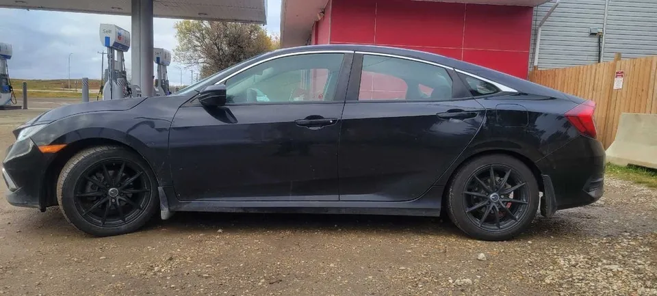 Honda Civic 2019 photo 3