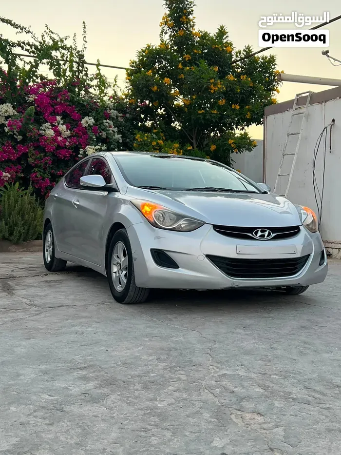 Hyundai Elantra 2012 photo 3