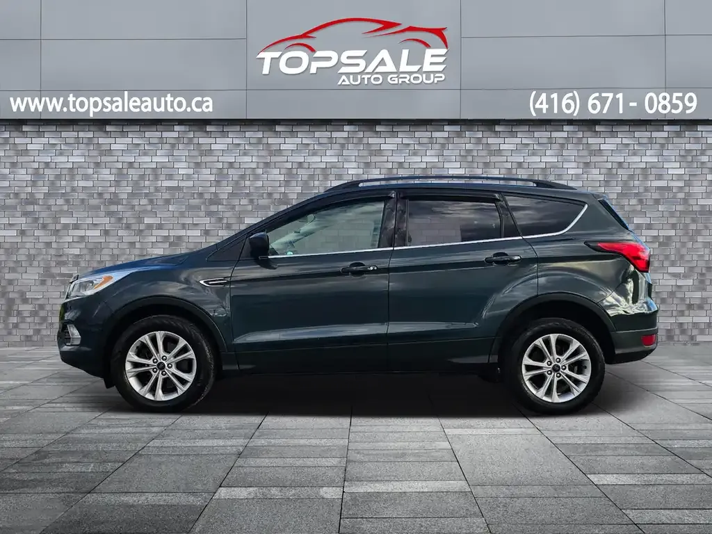 Ford Escape 2019 photo 2