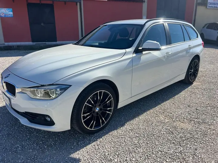 BMW 318D 2017 photo 2