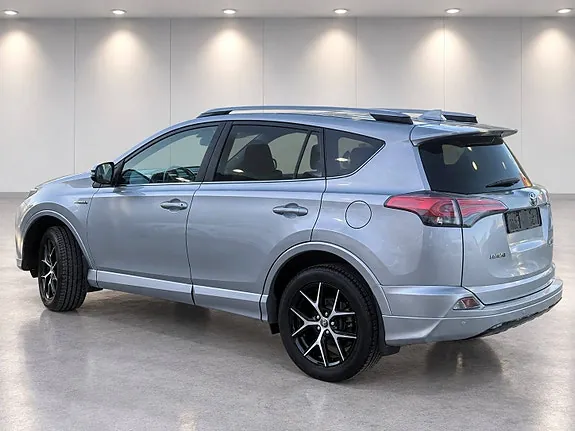 Toyota Rav4 2017 photo 3