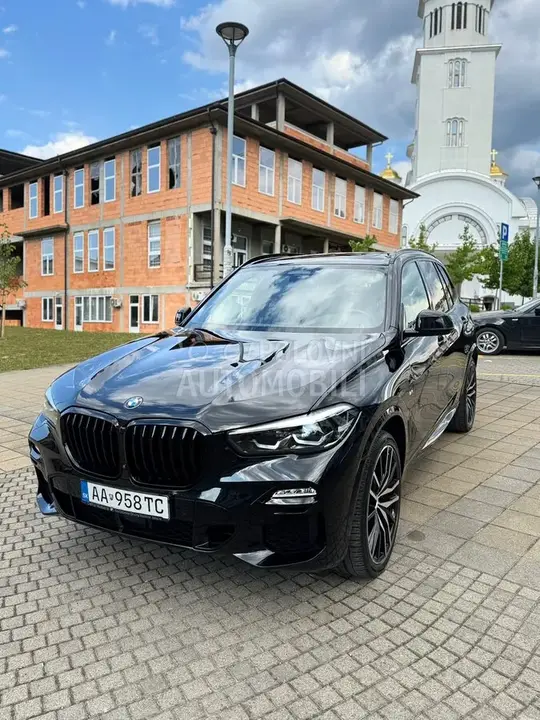 BMW X5 2021 photo 2