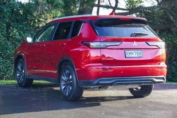 Mitsubishi Outlander 2025 photo 4