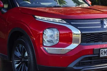 Mitsubishi Outlander 2025 photo 5