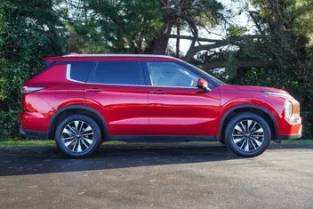 Mitsubishi Outlander 2025 photo 3