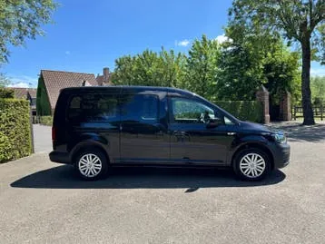 Volkswagen Caddy Maxi 2021 photo 2