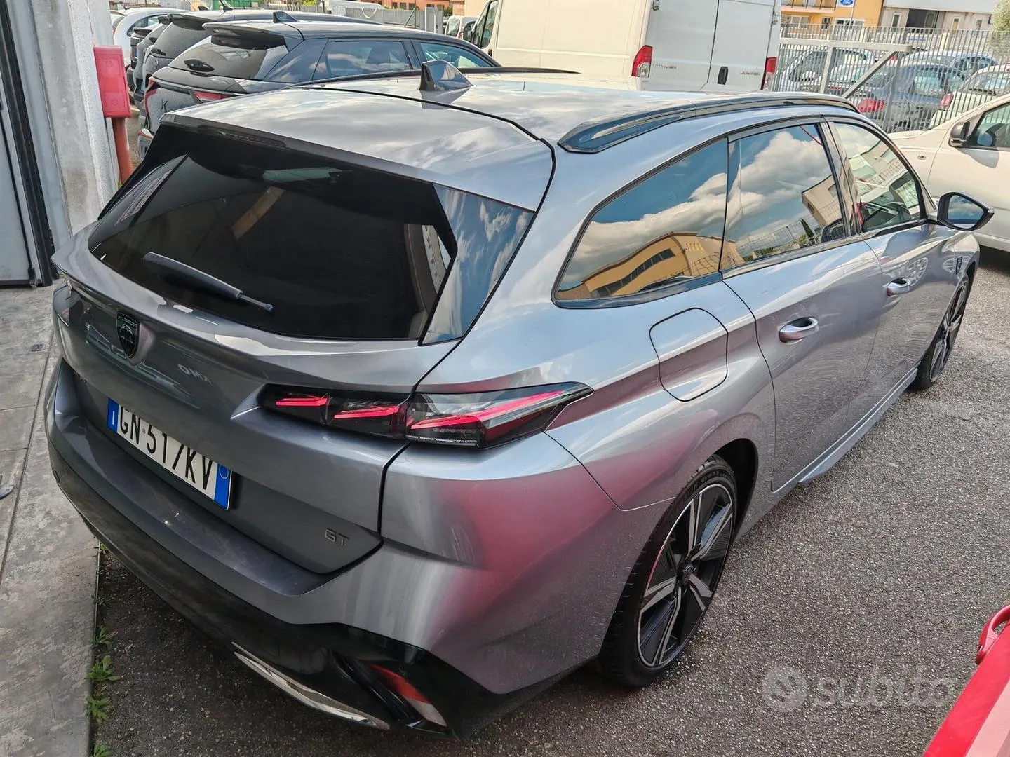 Peugeot 308 2023 photo 2