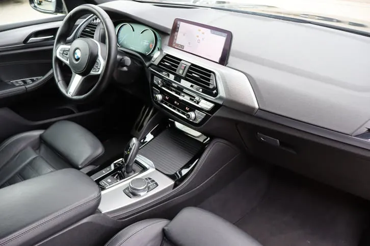 BMW X4 2019 photo 2
