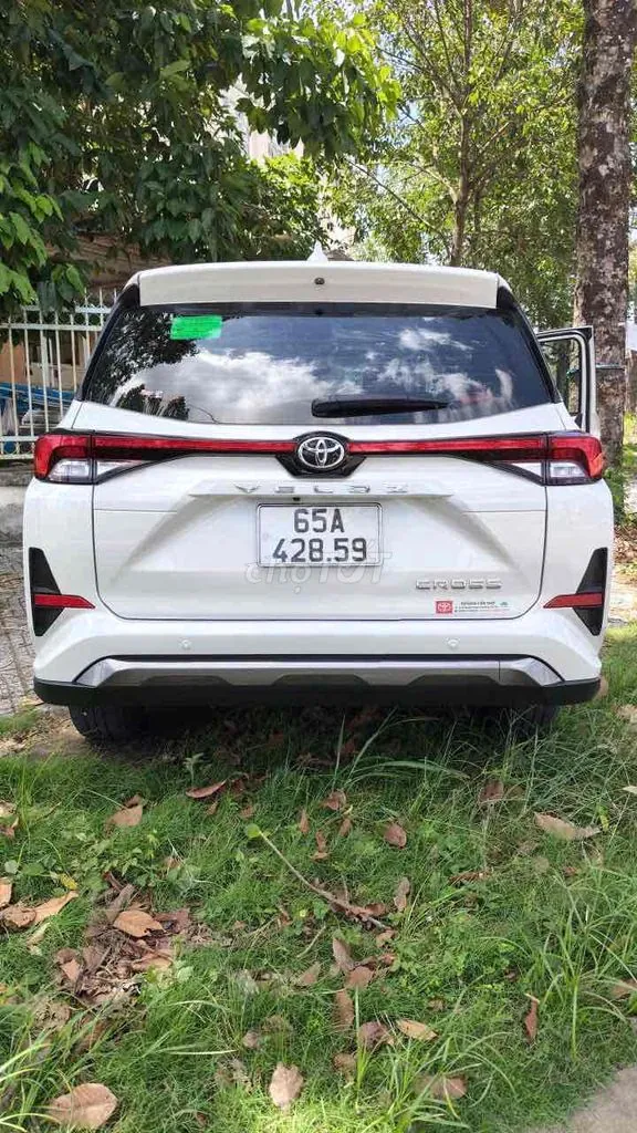 Toyota Veloz Cross