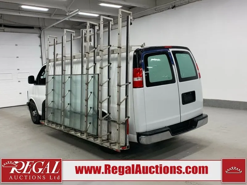 GMC Savana 2017 photo 4