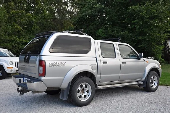 Nissan Navara 2004 photo 4