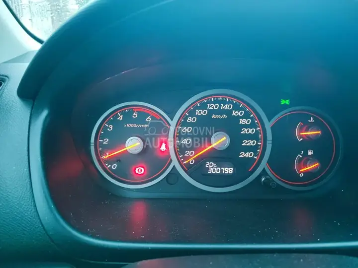 Honda Civic 2004 photo 2