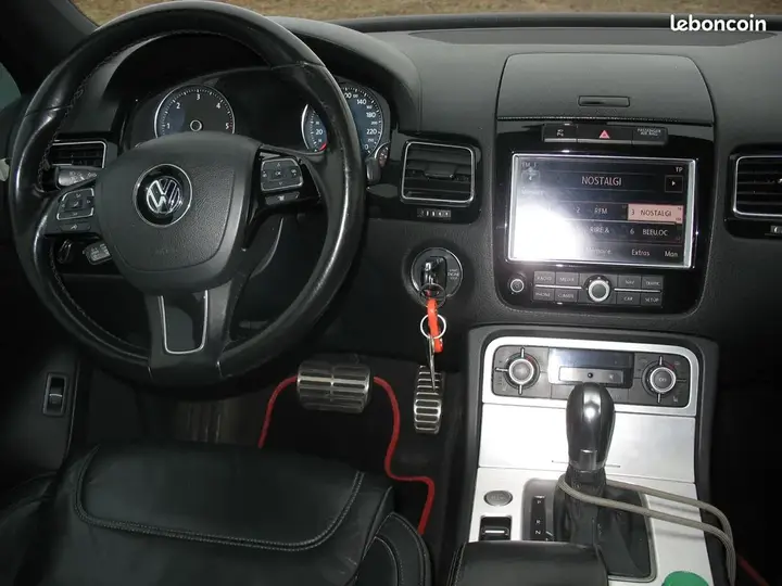 Volkswagen Touareg 2012 photo 3