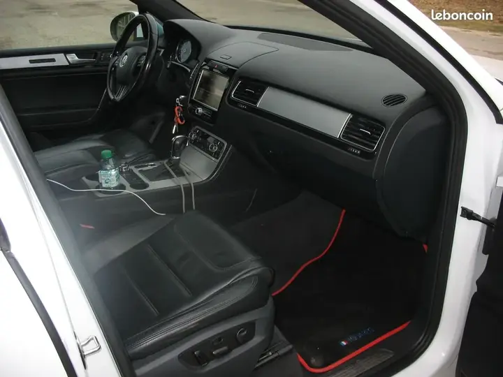 Volkswagen Touareg 2012 photo 4