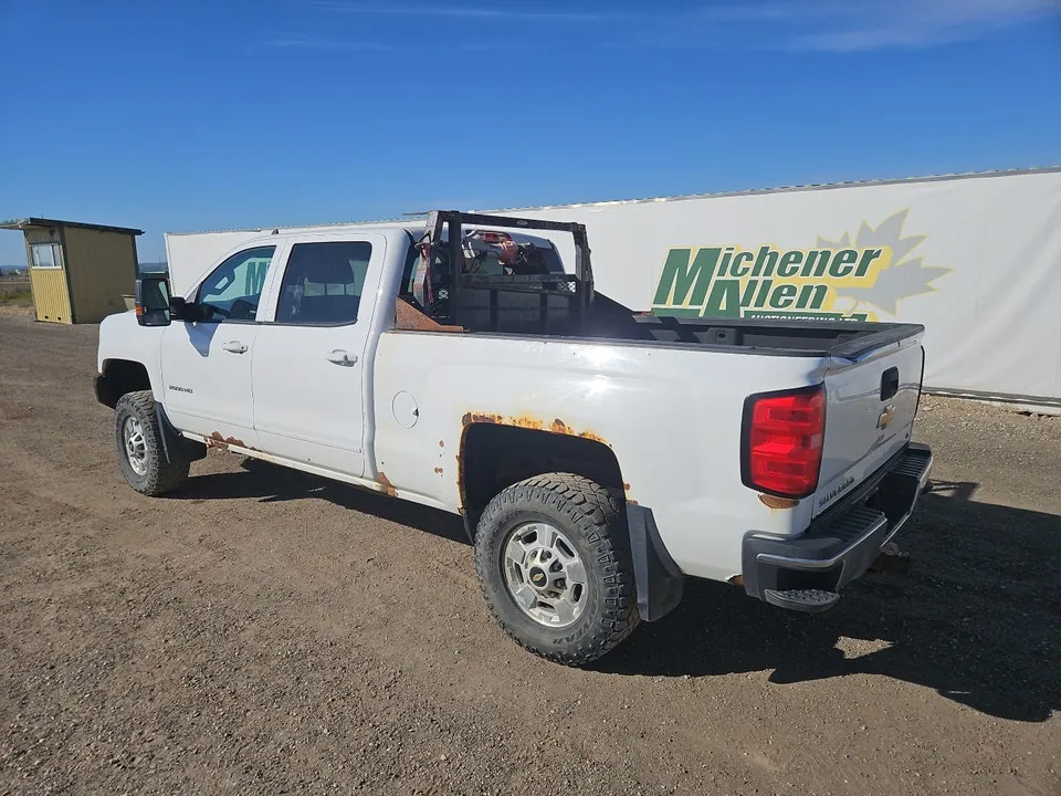 Chevrolet Silverado 2500 2015 photo 3