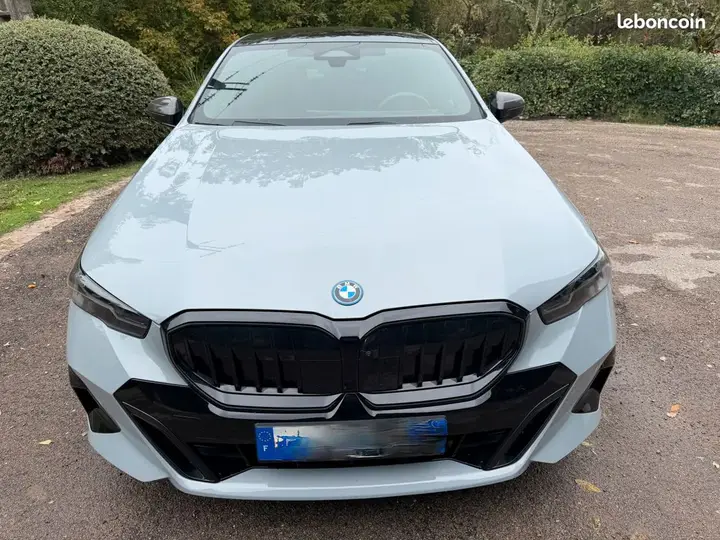 BMW 5 Series 2024 photo 4