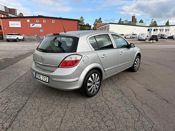 Opel Astra 2006 photo 3