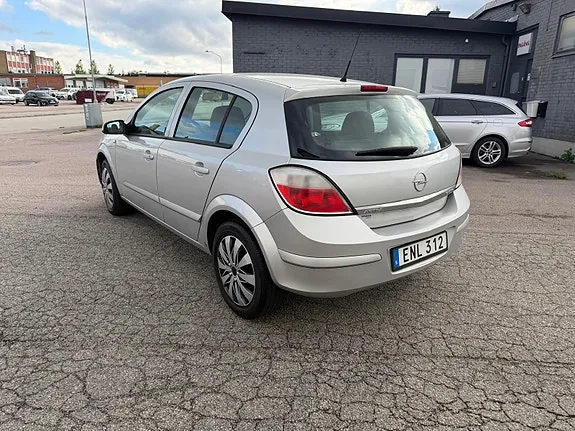 Opel Astra 2006 photo 4