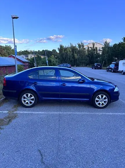 Skoda Octavia 2006 photo 2